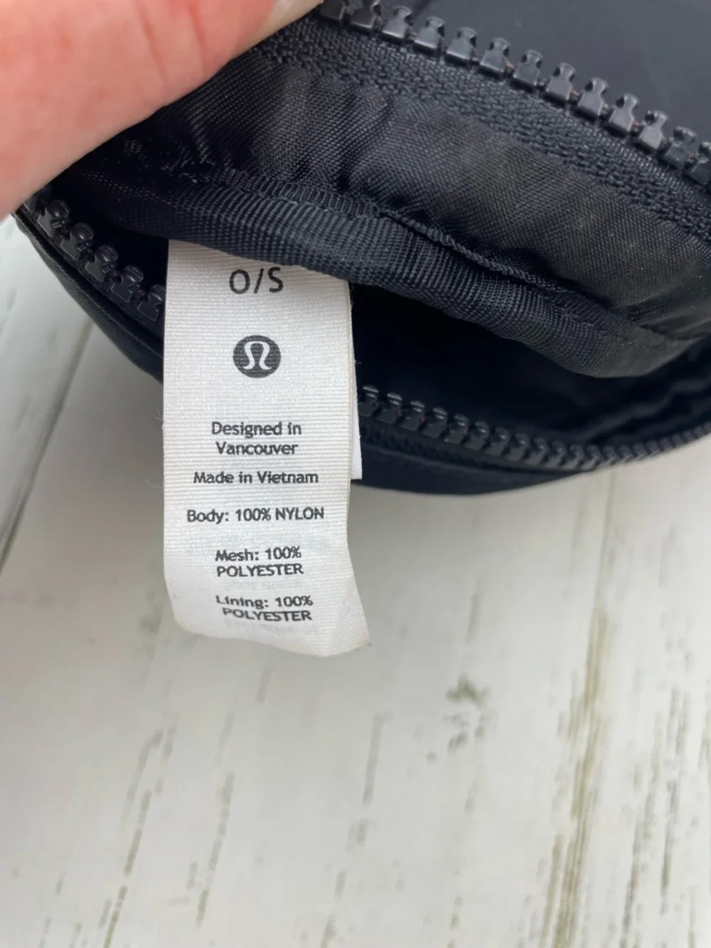 Lululemon Take It On Belt Bag *1L‎
